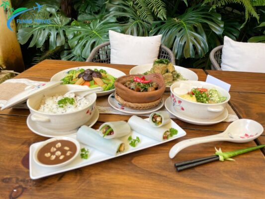 Thưởng thức đồ ăn ngon tận hưởng không gian đẹp Guru Chay Restaurant & Coffee